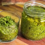 Ezt készítem a medvehagymából már 15 éve, az egész családom teljesen rákattant