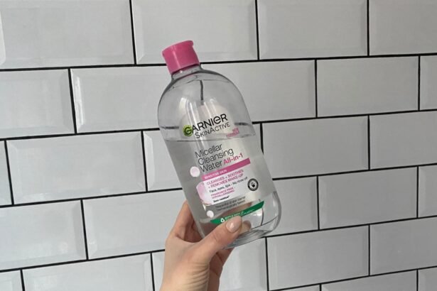 Ez történik, ha micellás vizet öntesz az orchideára és a leanderre