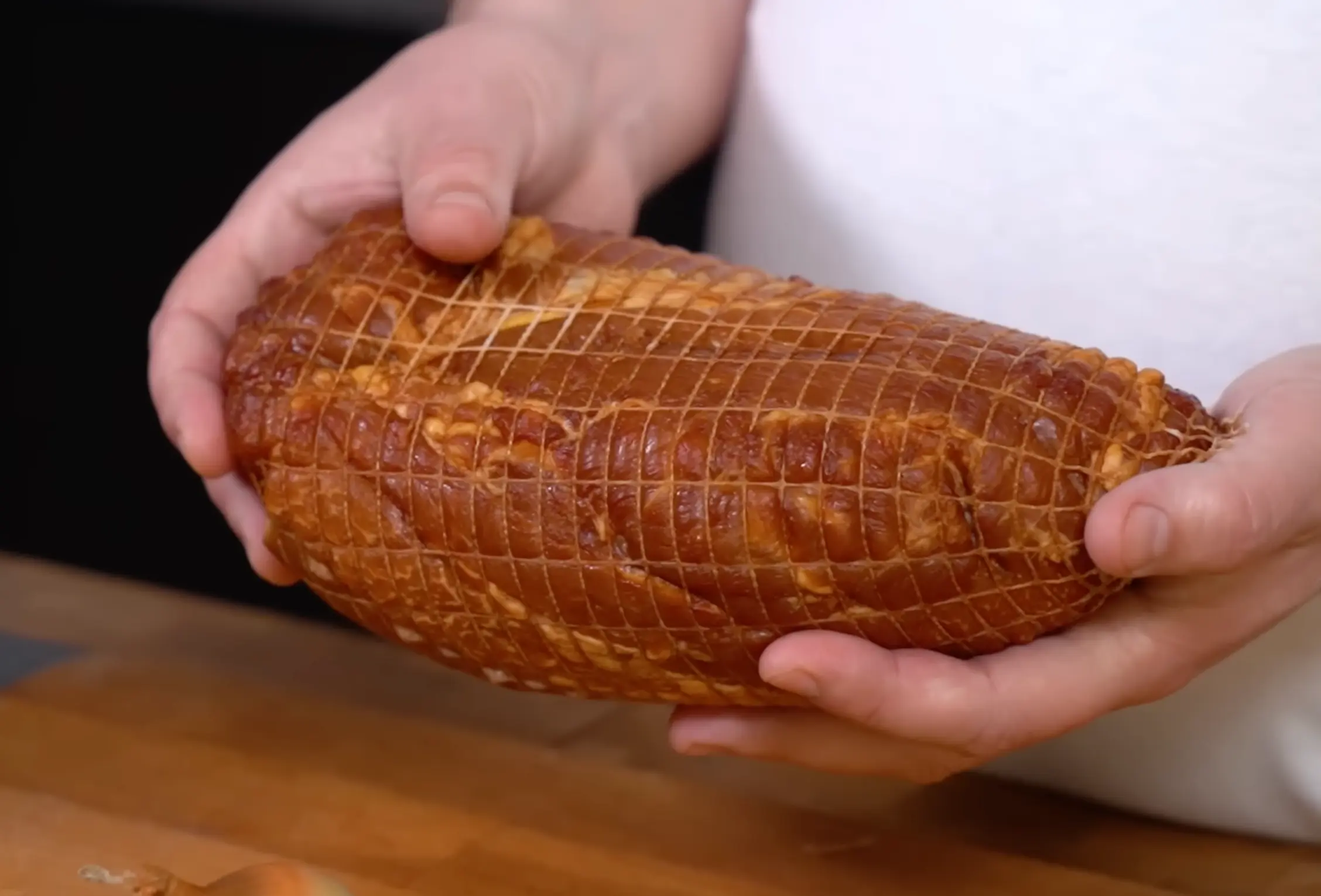 A profi séfek így készítik a sonkát! A fűszerek és még a víz hőfoka sem mindegy, ha vajpuha végeredményt akarsz