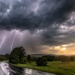 Ezekre a megyékre csap le először a zivatar