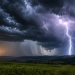 Figyelmeztetnek a meteorológusok: mozgalmas hétvége jön, ezekben a térségekben eshet a legtöbb eső