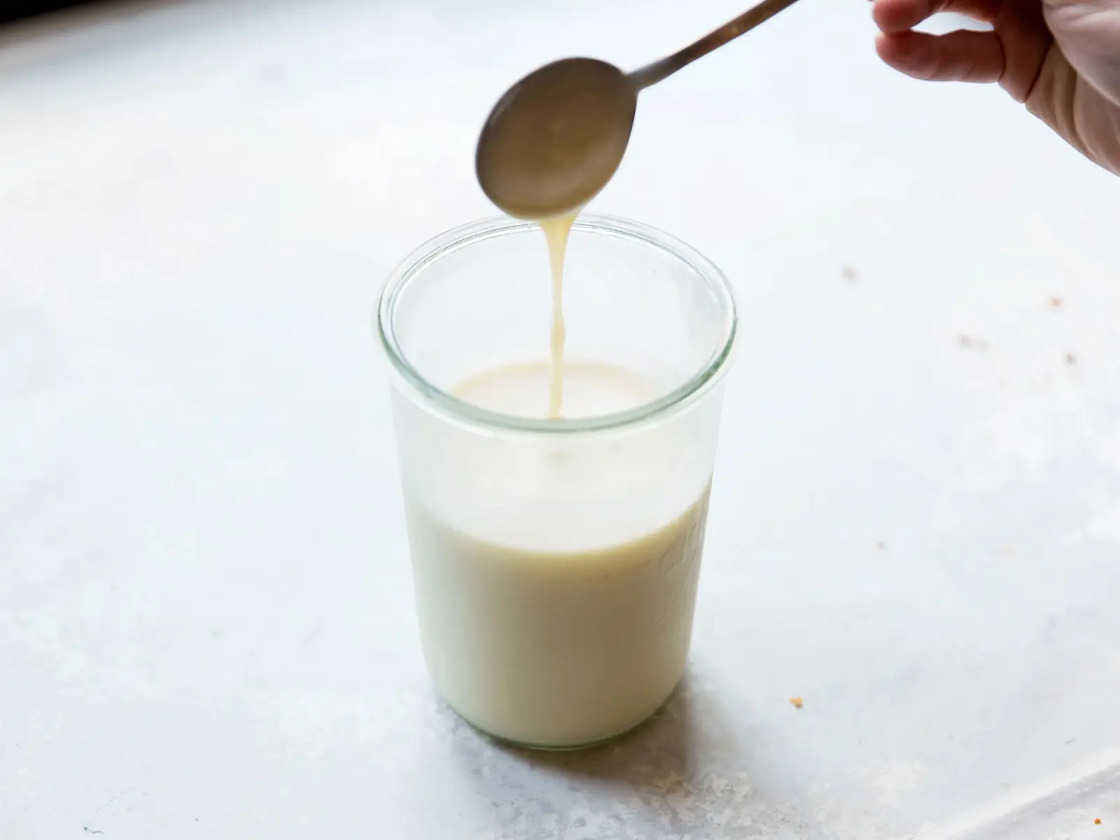 Sokkal olcsóbb, mint a bolti tej: Így készíthetsz tejet olcsón házilag, egy olyan összetevőből, amire nem is gondoltál!