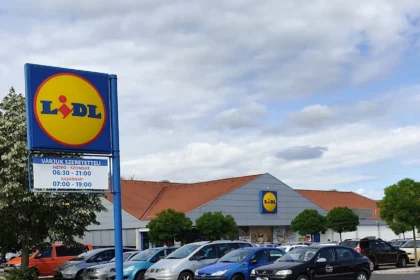 Jelentős árcsökkenés jön a Lidlben, mutatjuk, hogy melyik termékek lesznek olcsóbbak