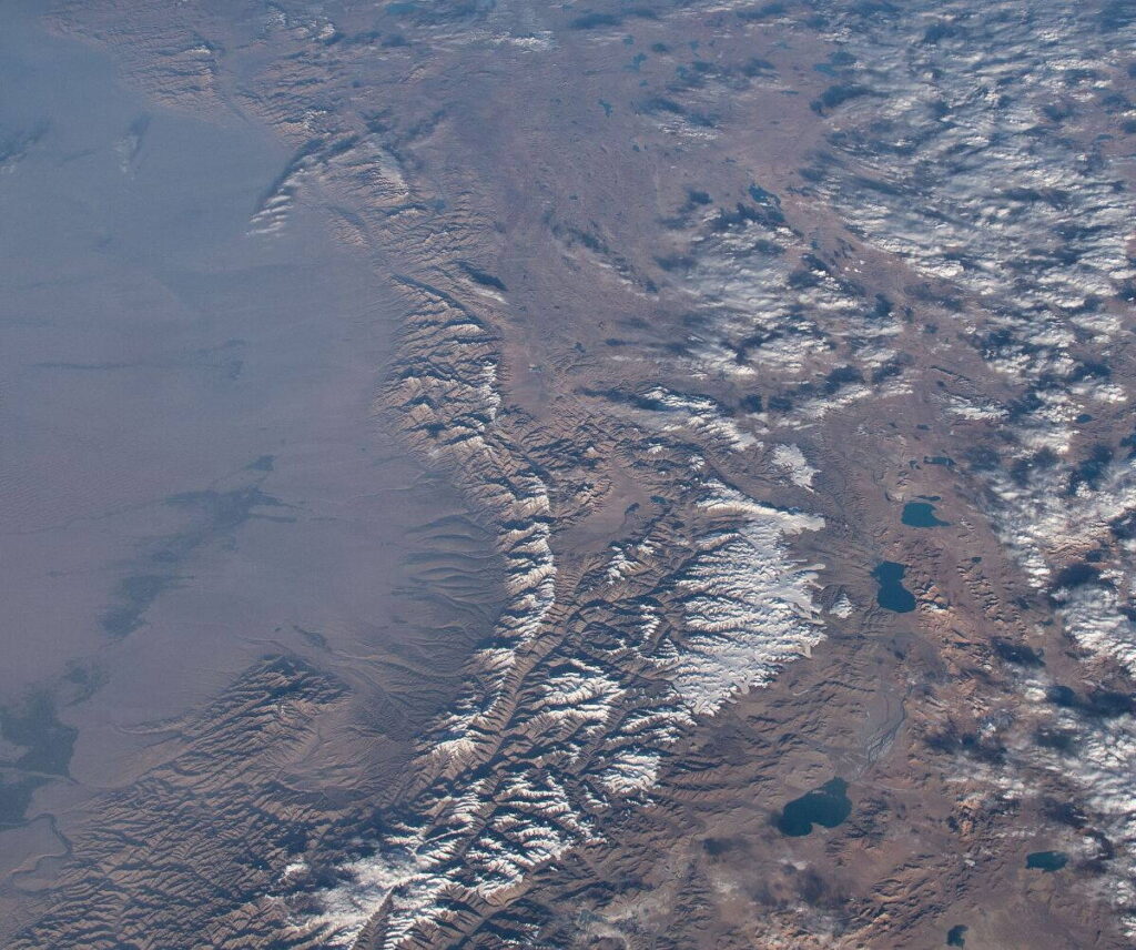 A Tarim-medence és a Takla-Makán sivatag a Nemzetközi Űrállomásról