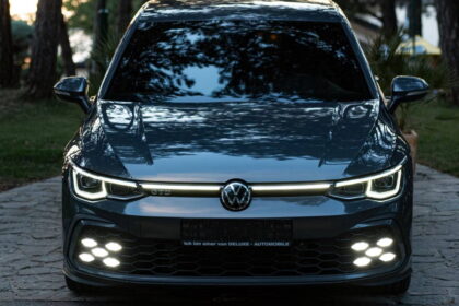 Közel 2,9 millió Volkswagent és Audit hívnak vissza: a Golf, a Tiguan, a Touran és a győri Audi Q3 is érintett